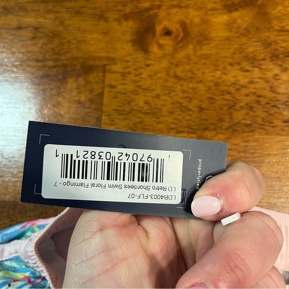 NWT Properly Tied Shordees Retro floral flamingo blue pink size 7 5 in inseam - Picture 3 of 6